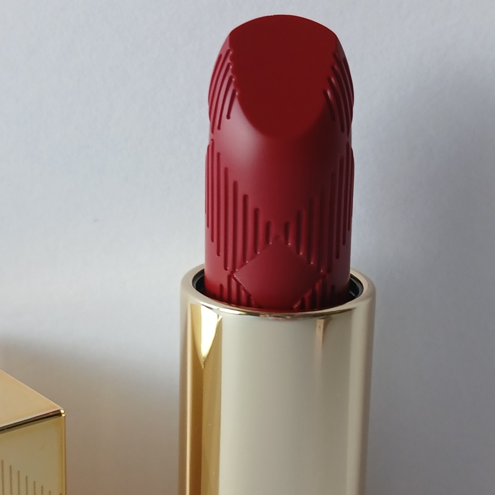 Burberry Kisses Satin Lip Colour 103 Bold Cherry 3.3 G | 0.11 OZ - Picture 4 of 11